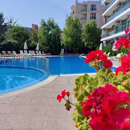 Family Apartments In Solmarin Napospart Kültér fotó