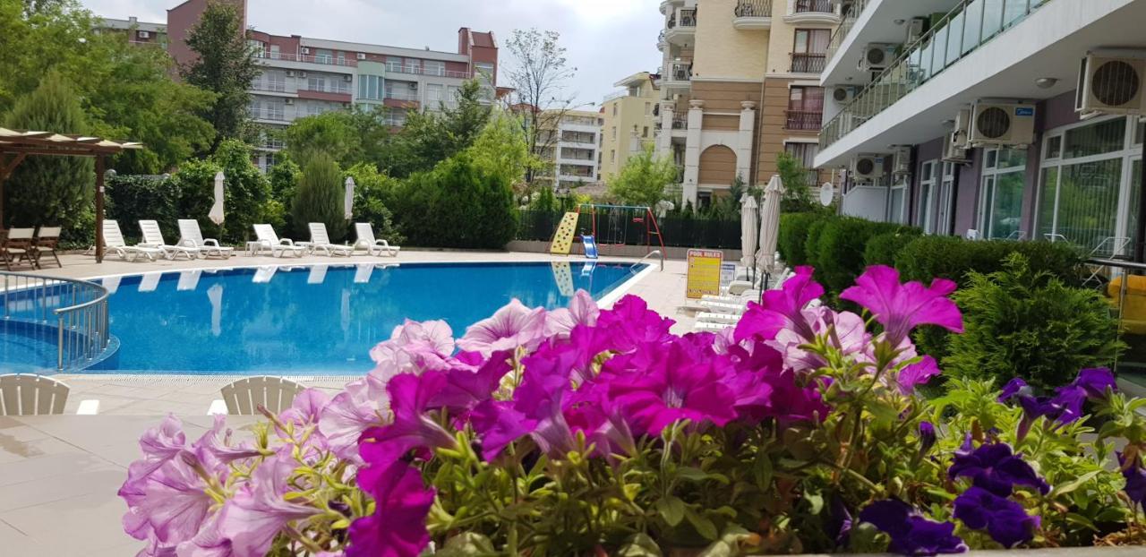Family Apartments In Solmarin Napospart Kültér fotó