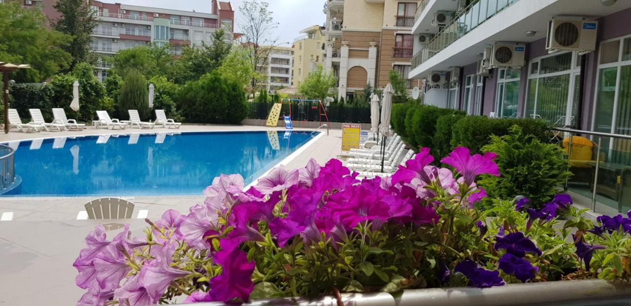 Family Apartments In Solmarin Napospart Kültér fotó